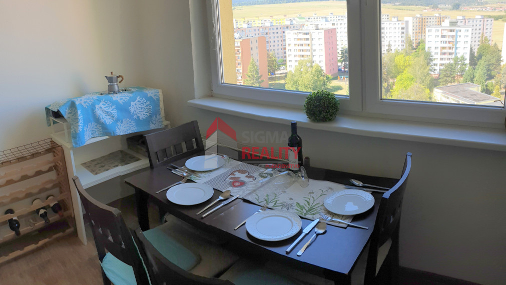 Predaj 3-izbového bytu s loggiou na sídl. Mier v SNV