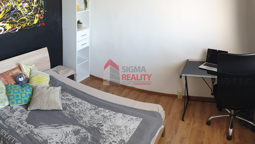 Predaj 3-izbového bytu s loggiou na sídl. Mier v SNV