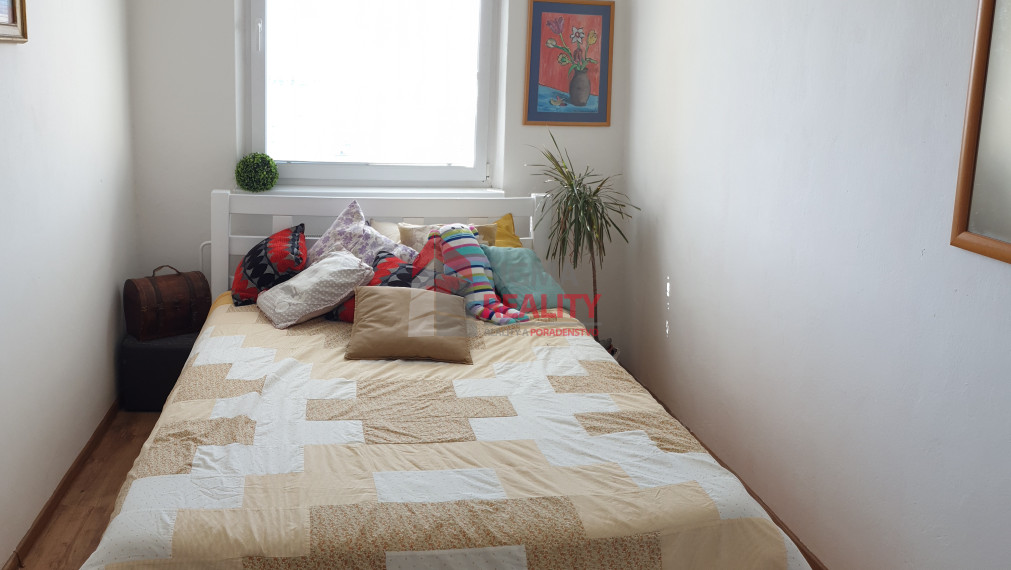 Predaj 3-izbového bytu s loggiou na sídl. Mier v SNV