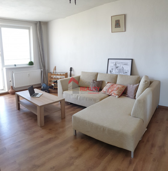 Predaj 3-izbového bytu s loggiou na sídl. Mier v SNV