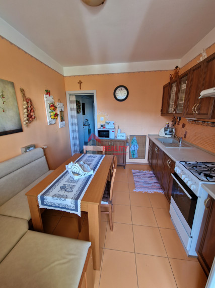 PREDANÉ - Predaj 4-izbového bytu s loggiou na sídl. Mier v SNV