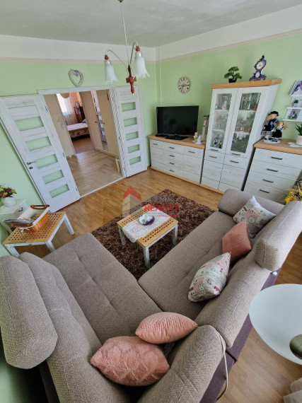 PREDANÉ - Predaj 4-izbového bytu s loggiou na sídl. Mier v SNV