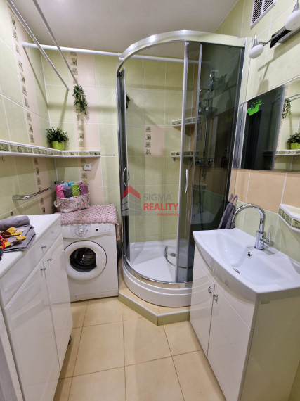 PREDANÉ - Predaj 4-izbového bytu s loggiou na sídl. Mier v SNV