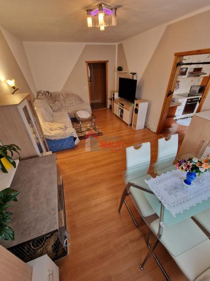 Predaj, slnenčný 3-izbový byt, LOGGIA, sídl. Starý Juh, Poprad