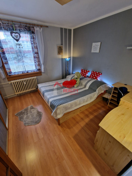 Predaj, slnenčný 3-izbový byt, LOGGIA, sídl. Starý Juh, Poprad