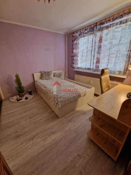 Predaj, slnenčný 3-izbový byt, LOGGIA, sídl. Starý Juh, Poprad