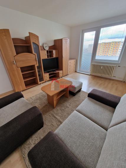 Prenajaté - Prenájom 2-izbového bytu, sídl. Mier, Sp. Nová Ves