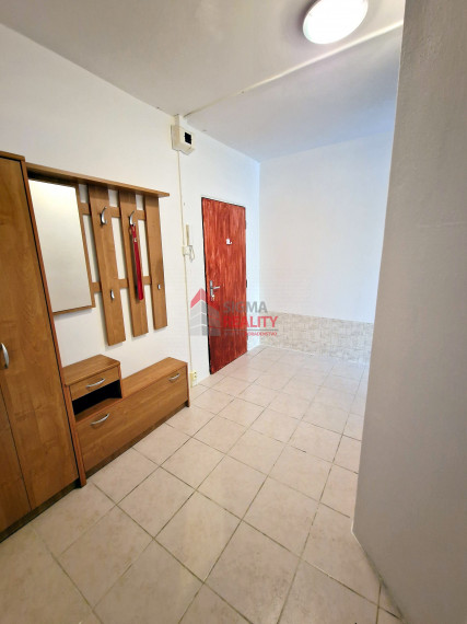 PREDANÉ - 1-izbový byt + 2 loggie, sídl. Mier, Sp. Nová Ves