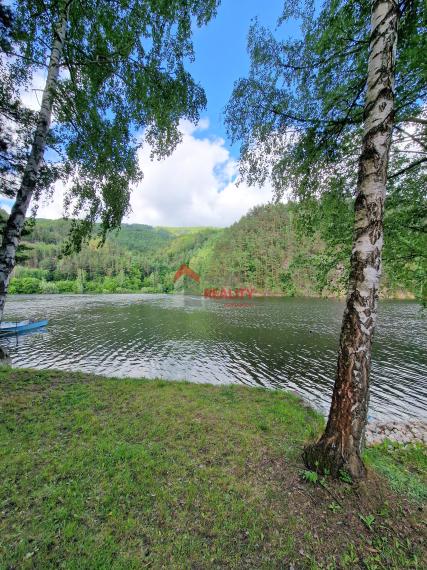 PREDANÉ - EXKLUZÍVNE - chata na Ružíne