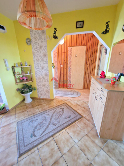 PREDANÉ - 3-izbový byt, LOGGIA, sídl. Západ I, Sp. Nová Ves