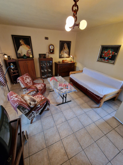 PREDANÉ - Chalupa/Rod. dom v obci Hrabušice, okres Sp. Nová Ves