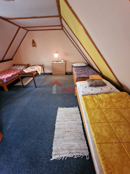 PREDANÉ - Chalupa/Rod. dom v obci Hrabušice, okres Sp. Nová Ves