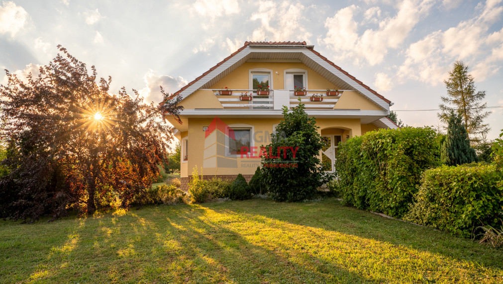 PREDANÉ -ZNÍŽENÁ CENA - EXKLUZÍVNE- ROD. DOM  Spišský Hrušov