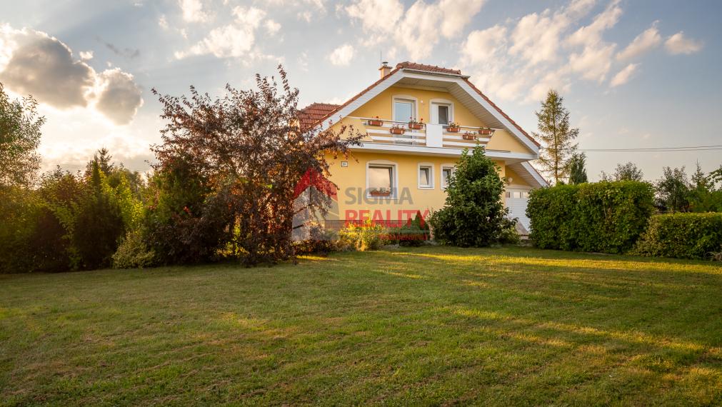 PREDANÉ -ZNÍŽENÁ CENA - EXKLUZÍVNE- ROD. DOM  Spišský Hrušov