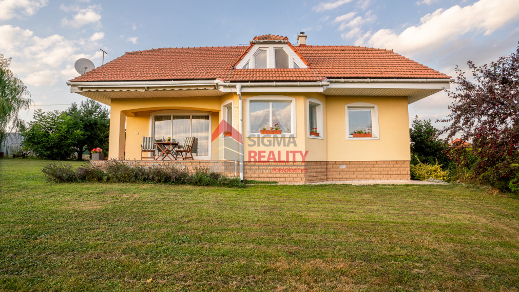 PREDANÉ -ZNÍŽENÁ CENA - EXKLUZÍVNE- ROD. DOM  Spišský Hrušov