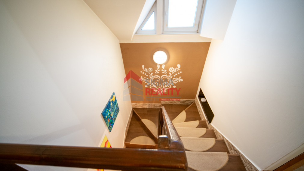 PREDANÉ -ZNÍŽENÁ CENA - EXKLUZÍVNE- ROD. DOM  Spišský Hrušov