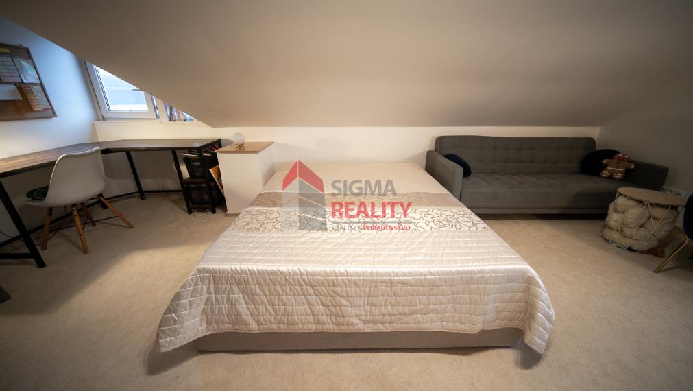 PREDANÉ -ZNÍŽENÁ CENA - EXKLUZÍVNE- ROD. DOM  Spišský Hrušov