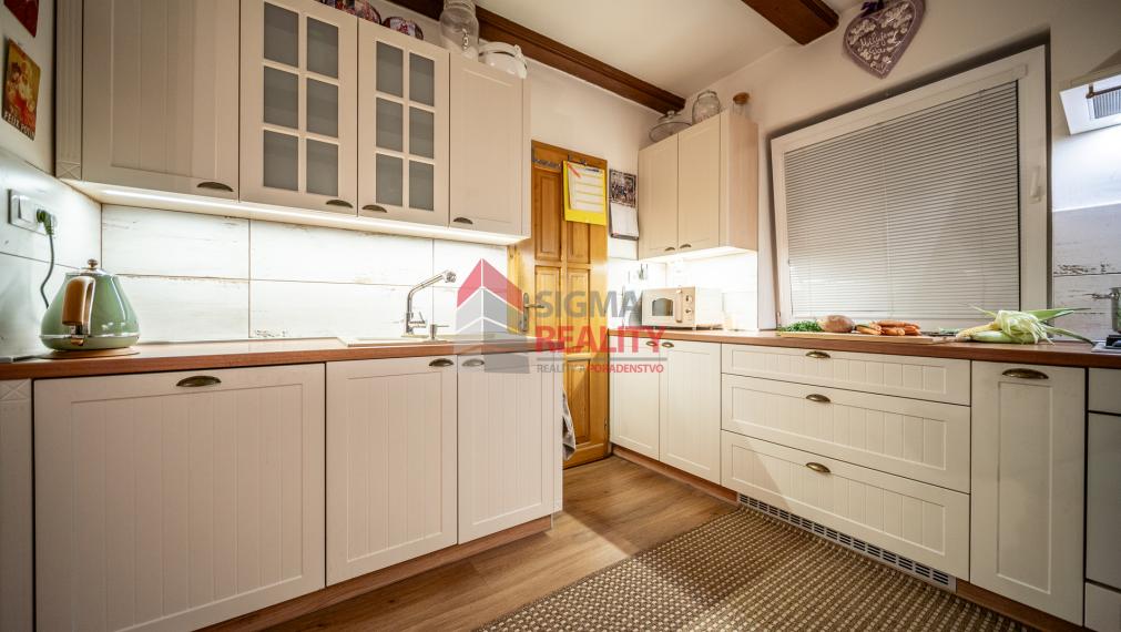 PREDANÉ -ZNÍŽENÁ CENA - EXKLUZÍVNE- ROD. DOM  Spišský Hrušov