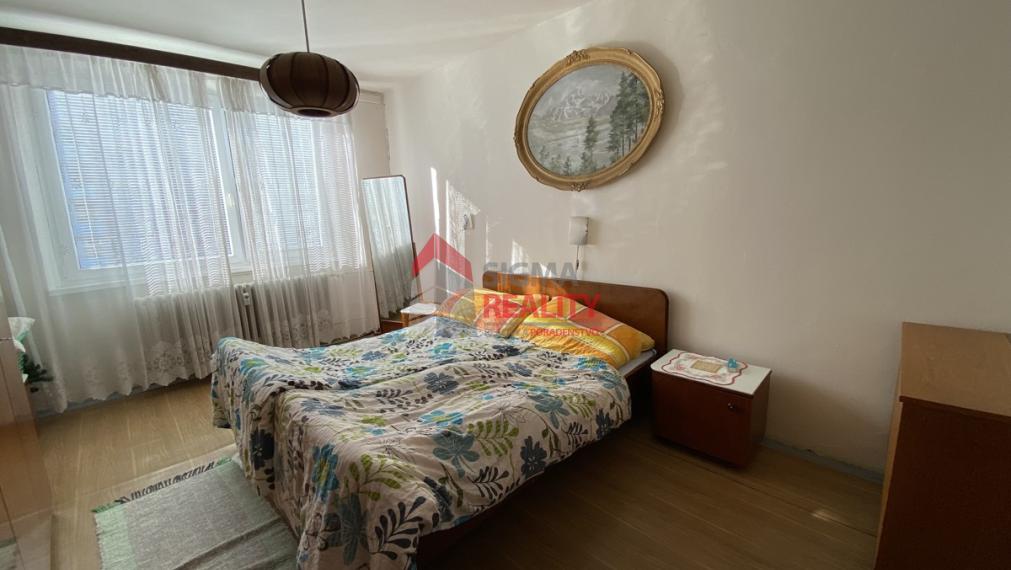 Znížená cena. 4-izbový byt s loggiou v Prakovciach