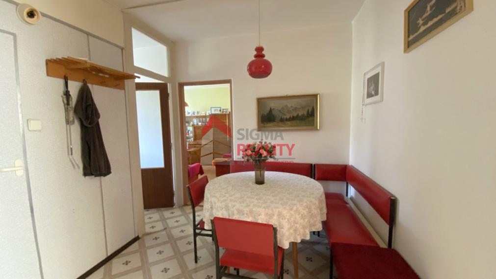 Znížená cena. 4-izbový byt s loggiou v Prakovciach