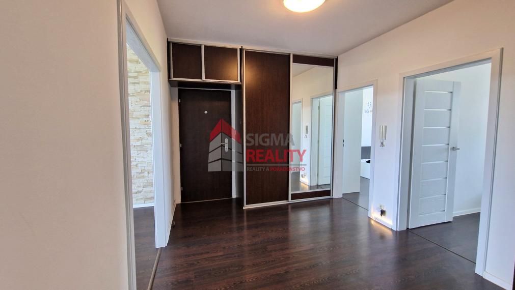 Predané - 4-izbový byt, sídl. Mier, Sp. Nová Ves