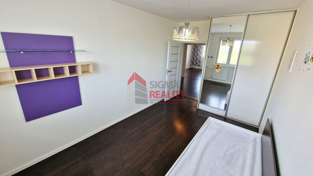 Predané - 4-izbový byt, sídl. Mier, Sp. Nová Ves