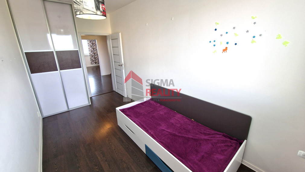 Predané - 4-izbový byt, sídl. Mier, Sp. Nová Ves