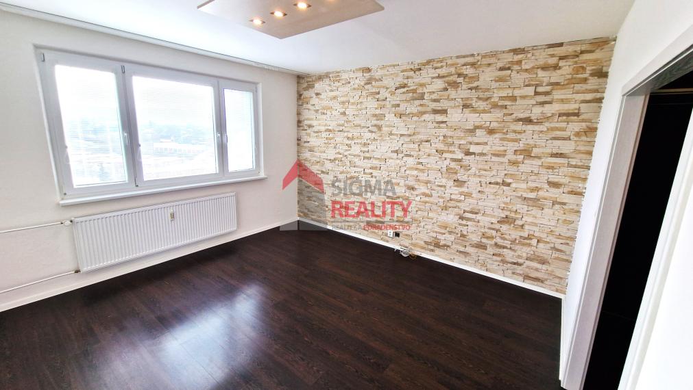 Prenájom 4-izbového bytu v Sp. Novej Vsi