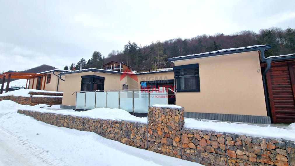 Moderný dom na Poráči, okr. Sp. Nová Ves