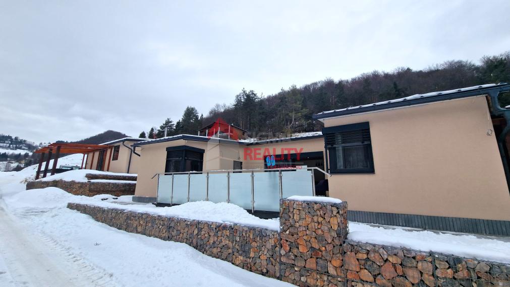 Moderný dom na Poráči, okr. Sp. Nová Ves