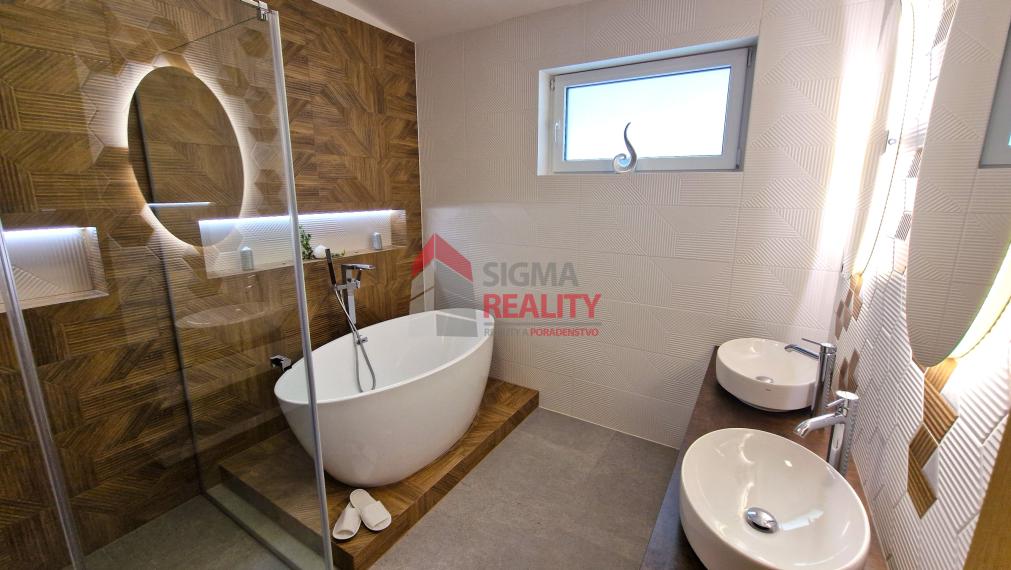 Moderný dom na Poráči, okr. Sp. Nová Ves