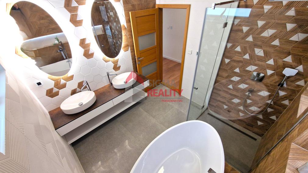 Moderný dom na Poráči, okr. Sp. Nová Ves