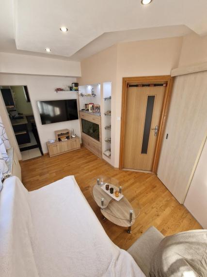 Predané - Predaj, atypický 1-izbový byt, Danišovce