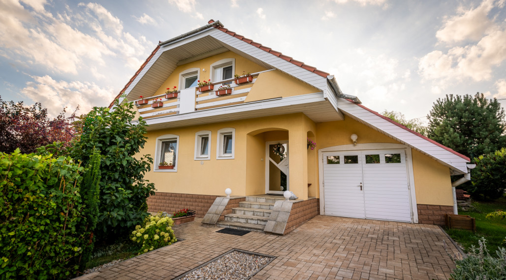 PREDANÉ -ZNÍŽENÁ CENA - EXKLUZÍVNE- ROD. DOM  Spišský Hrušov