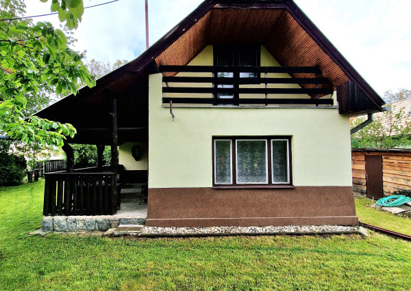 PREDANÉ - Chalupa/Rod. dom v obci Hrabušice, okres Sp. Nová Ves