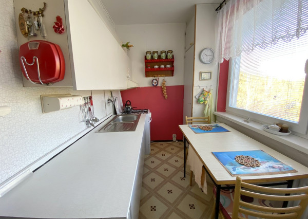 Znížená cena. 4-izbový byt s loggiou v Prakovciach